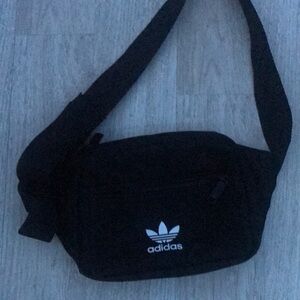 Adidas Black Phanydack